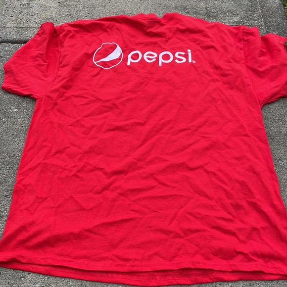 College Corner Davidson College Wildcats Basketball Red XL Tee - Picture 2 of 3